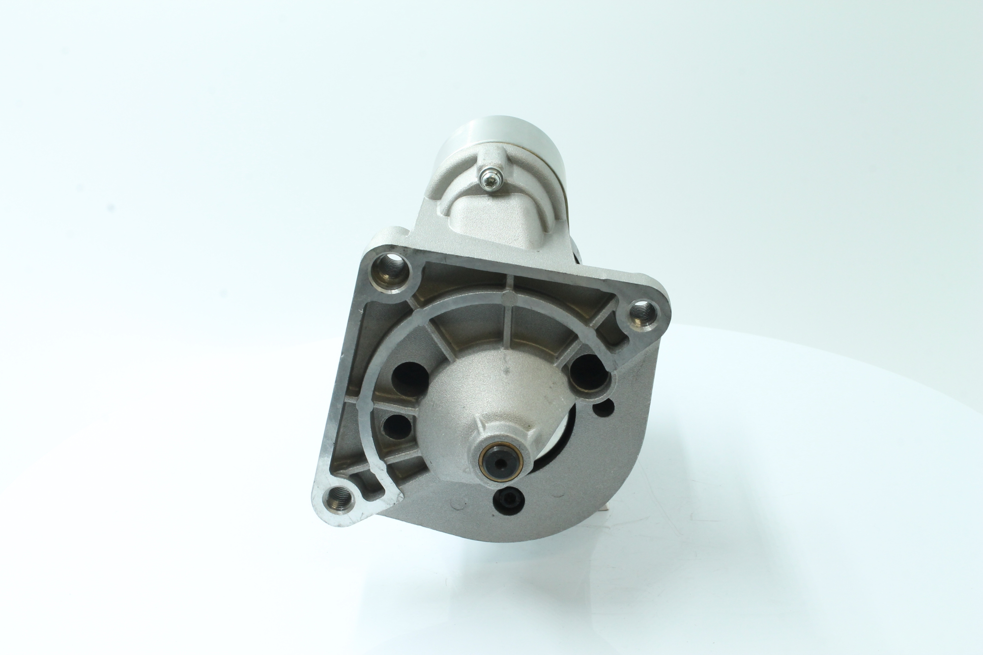 Startmotor (88212642) van PowerMax Voor RENAULT MASTER I Open laadbak/ Chassis (P__) 2.2 (71 KW / 97 PK / Van 1993)