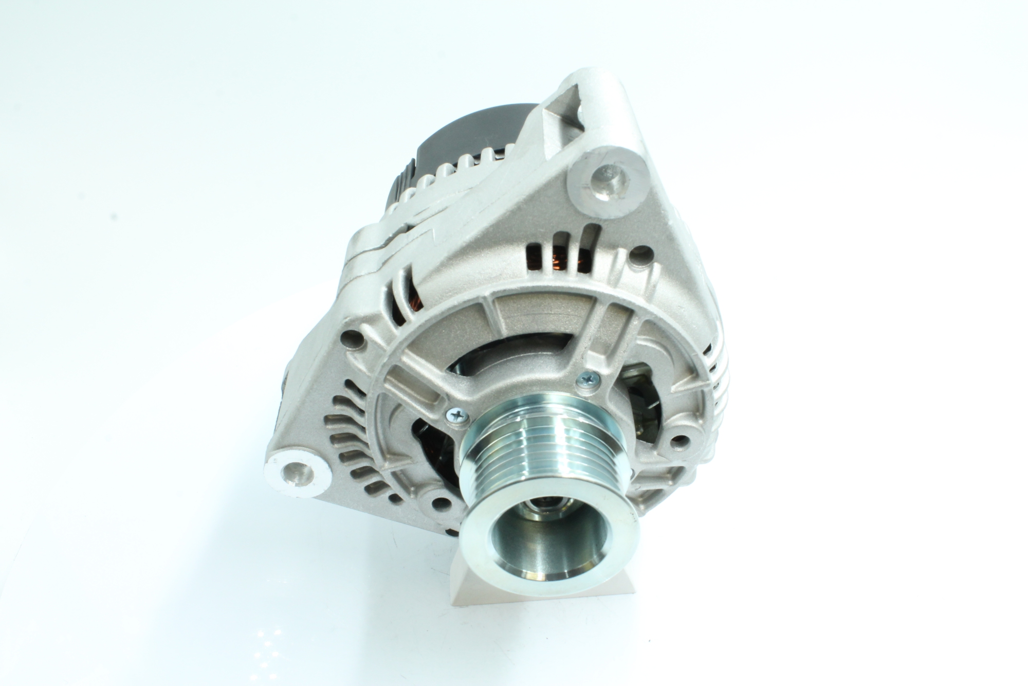 OEM A0101549902 PowerMax Laturi 89212465 varten MERCEDES-BENZ, OPEL