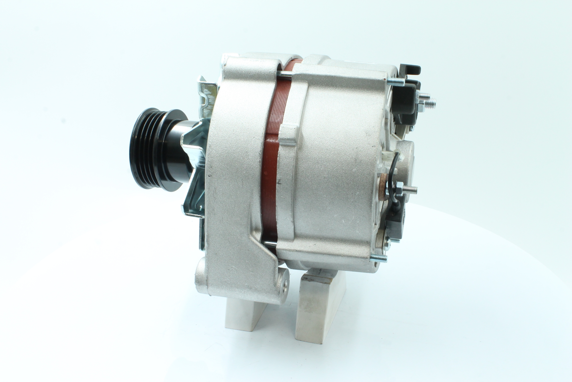 OEM 050903015C PowerMax Laturi 89212624 varten VW, AUDI, SKODA, SEAT