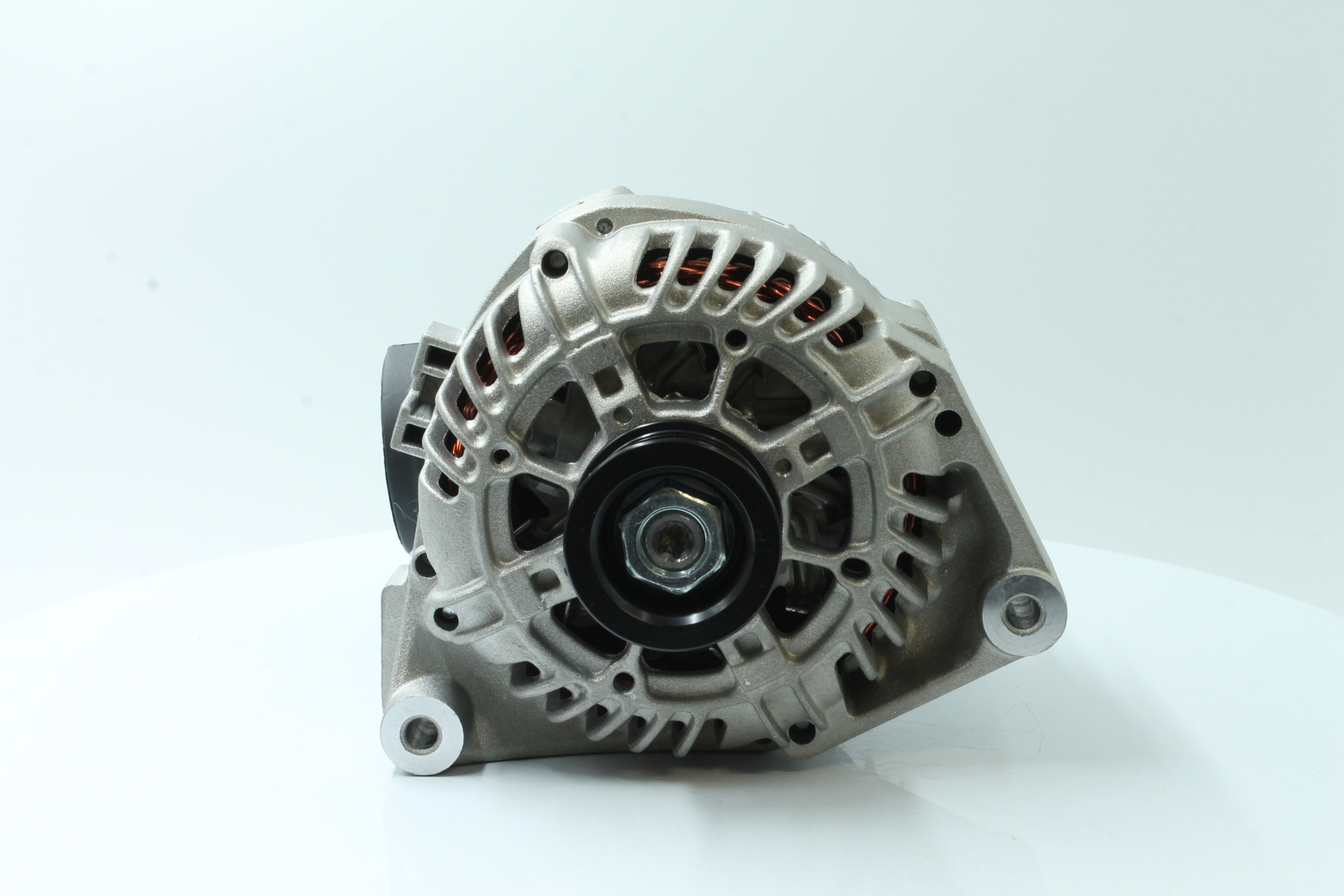 OEM 2246070 PowerMax Laturi 89212710 varten BMW, MINI