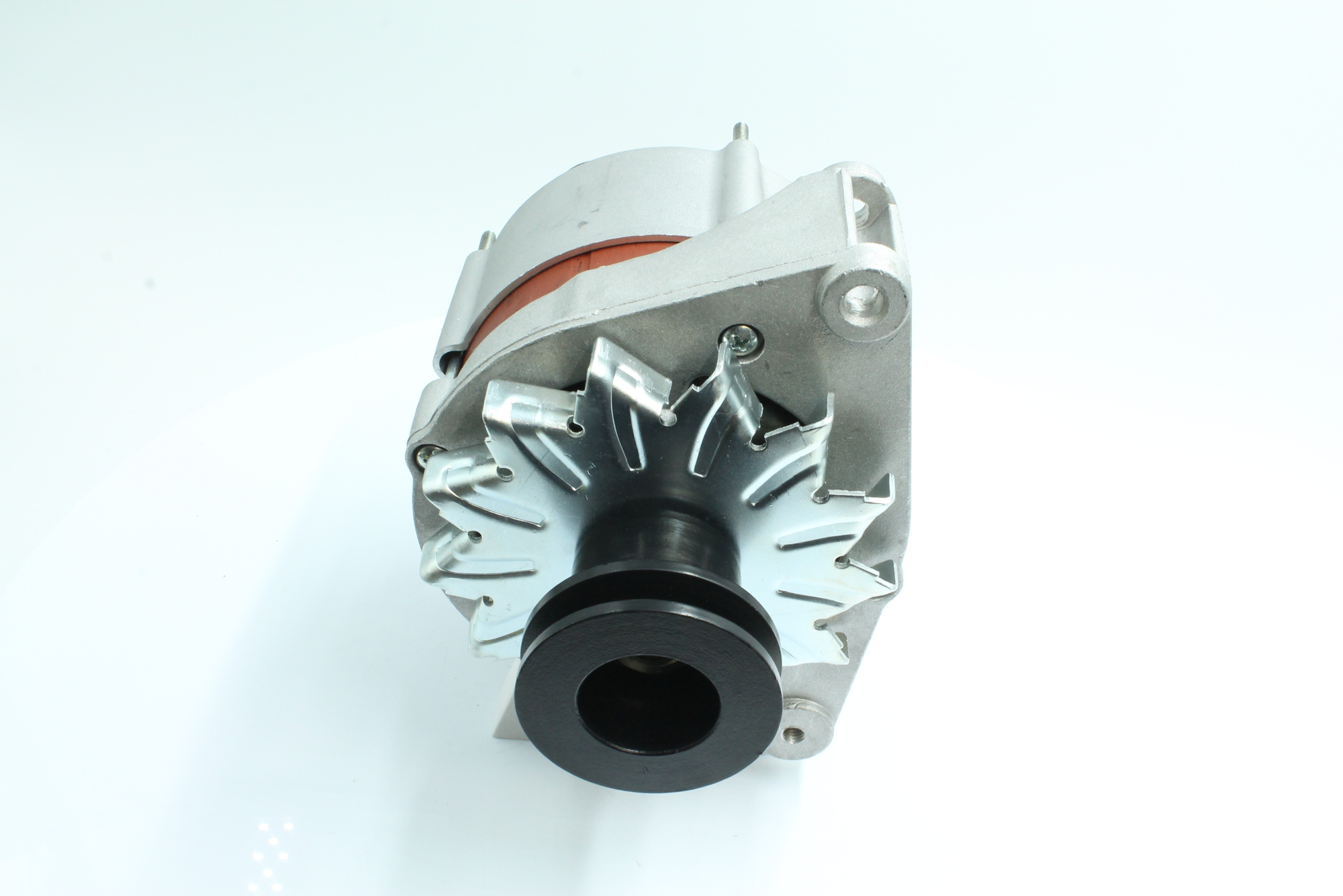 OEM 026903017 PowerMax Laturi 89212788 varten VW, AUDI