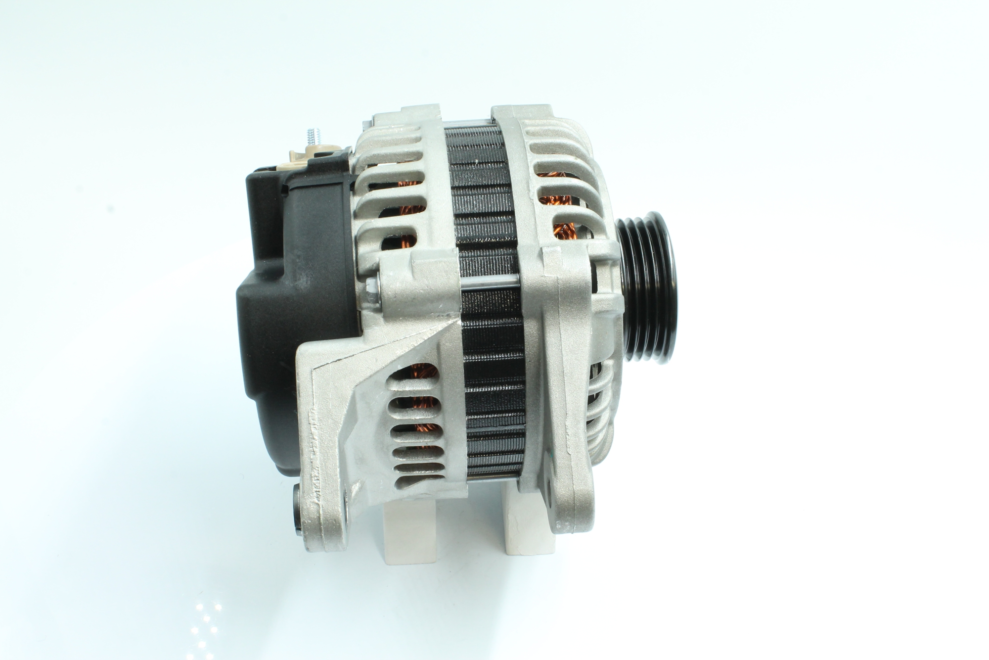 Dynamo (89212800) fra PowerMax for MAZDA 121 II (DB) 1.1 (40 KW / 54 HK / Fra 1990)
