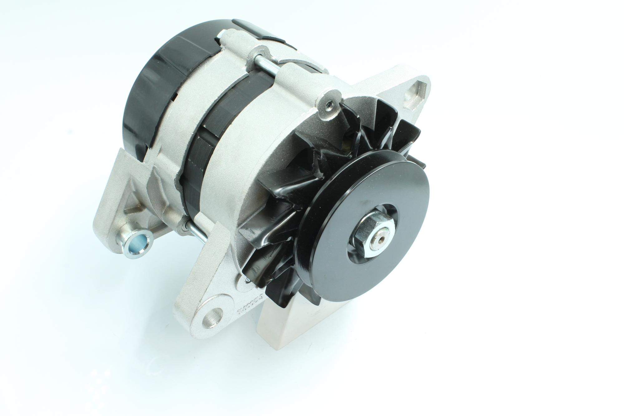 OEM 77515410 PowerMax Laturi 89212801 varten FIAT, ALFA ROMEO, IVECO, LANCIA, FERRARI