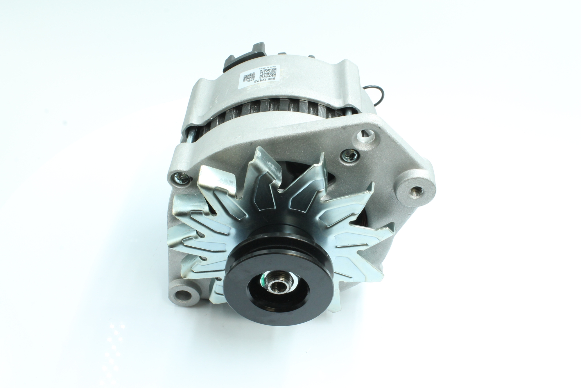 OEM 074903025B PowerMax Laturi 89212823 varten VW, AUDI, SKODA, SEAT