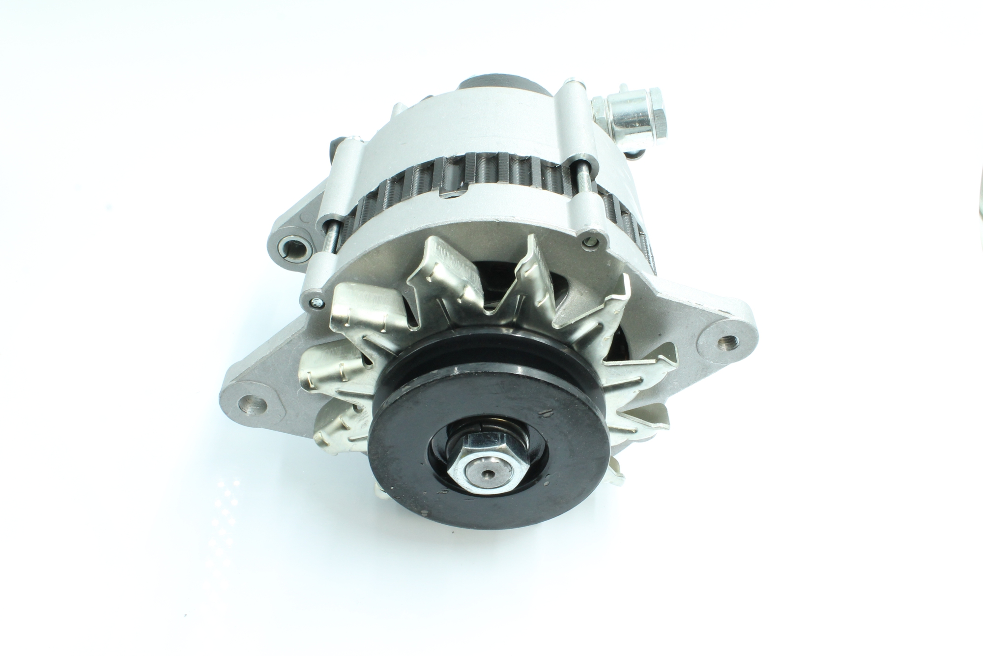 OEM 231000F000 PowerMax Laturi 89212854 varten NISSAN, FIAT, INFINITI
