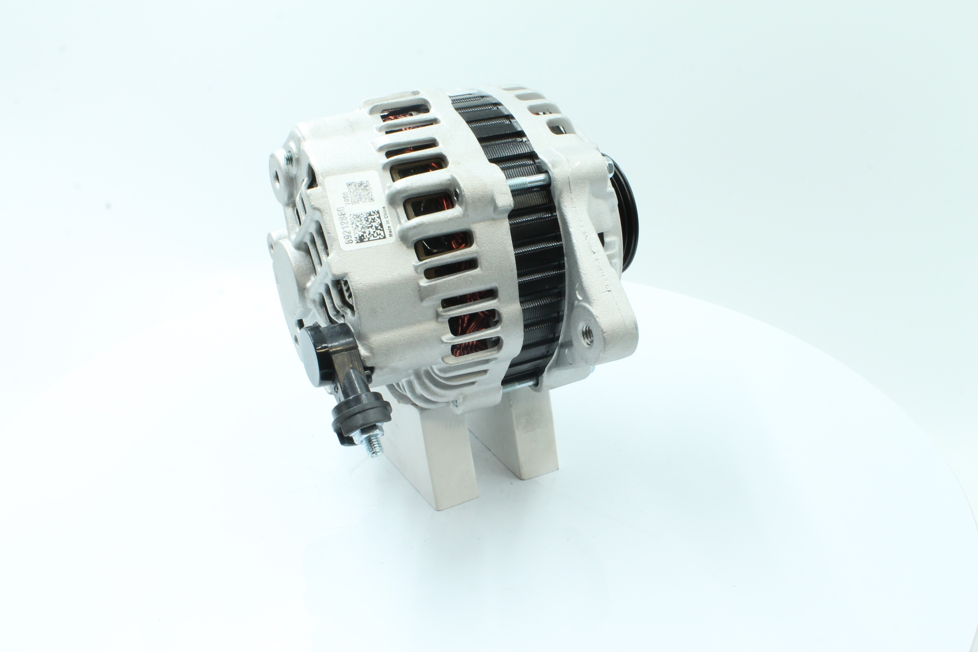 OEM 3140084E00 PowerMax Laturi 89212880 varten SUZUKI, LAND ROVER