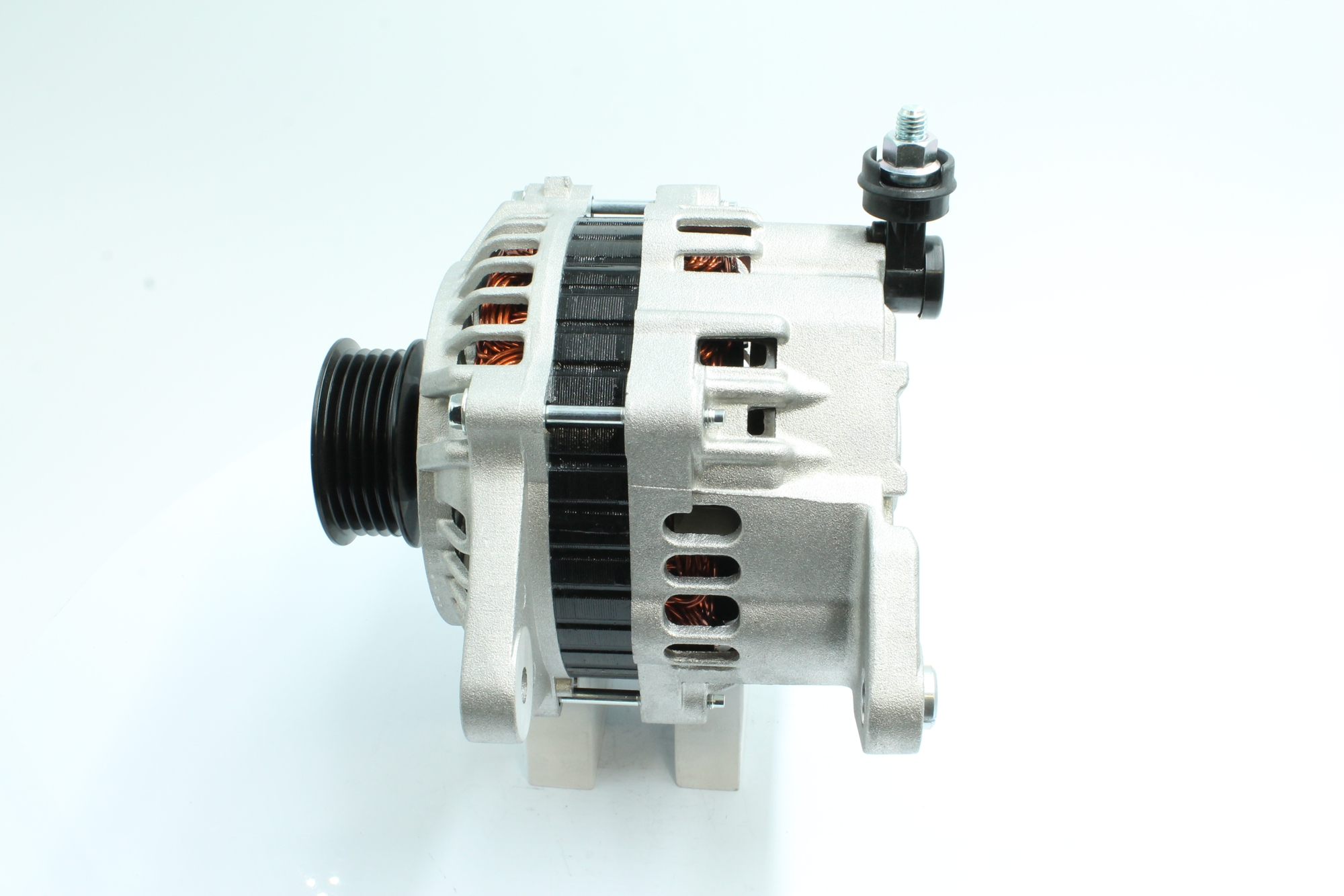 OEM A2TB2891ZC PowerMax Laturi 89212948 varten MITSUBISHI, SUBARU
