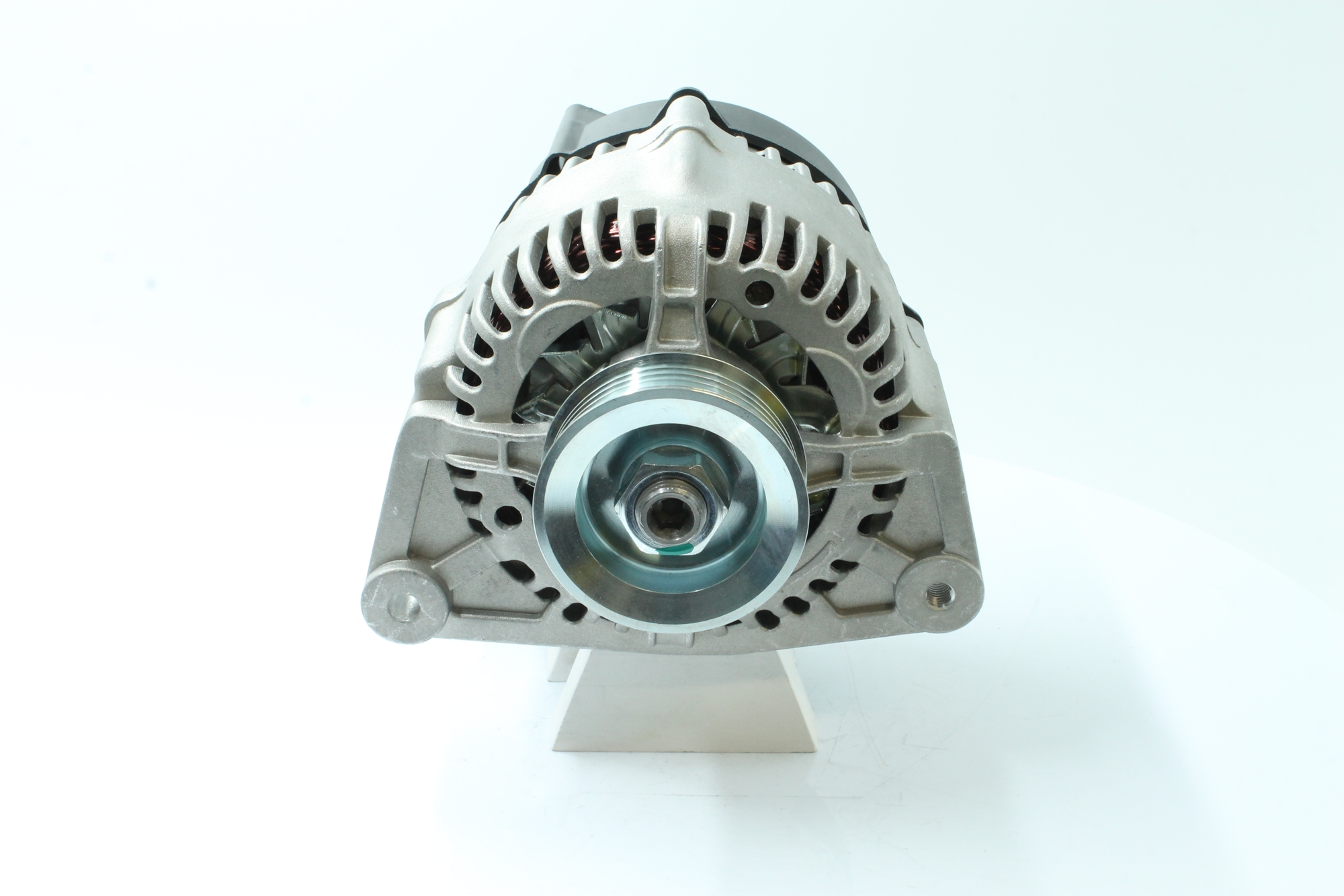 OEM 7352057 PowerMax Laturi 89213150 varten FORD, FORD USA