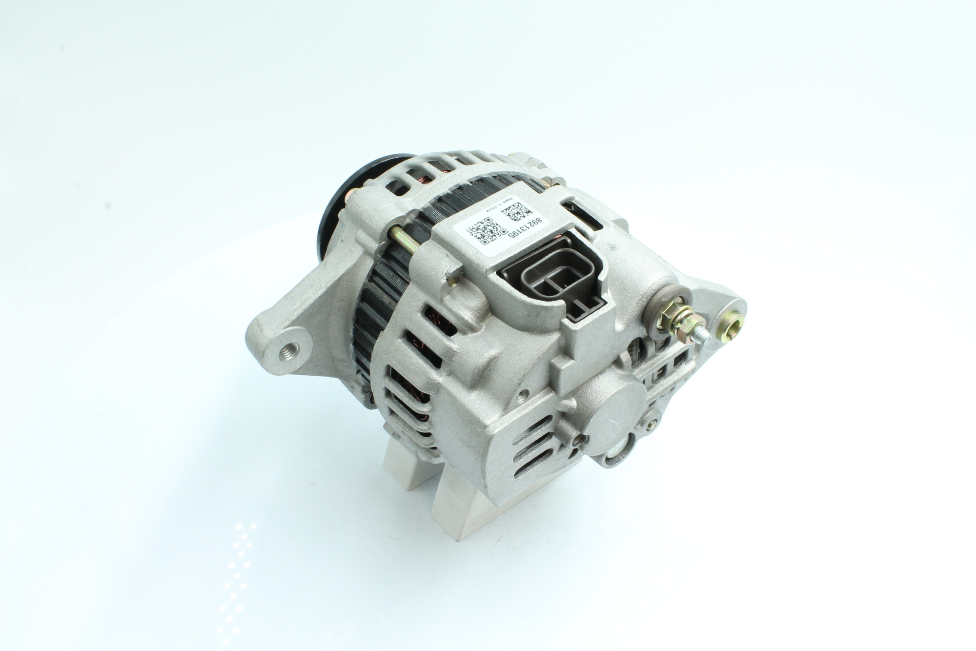 OEM A7T02874 PowerMax Laturi 89213195 varten MITSUBISHI, SUZUKI