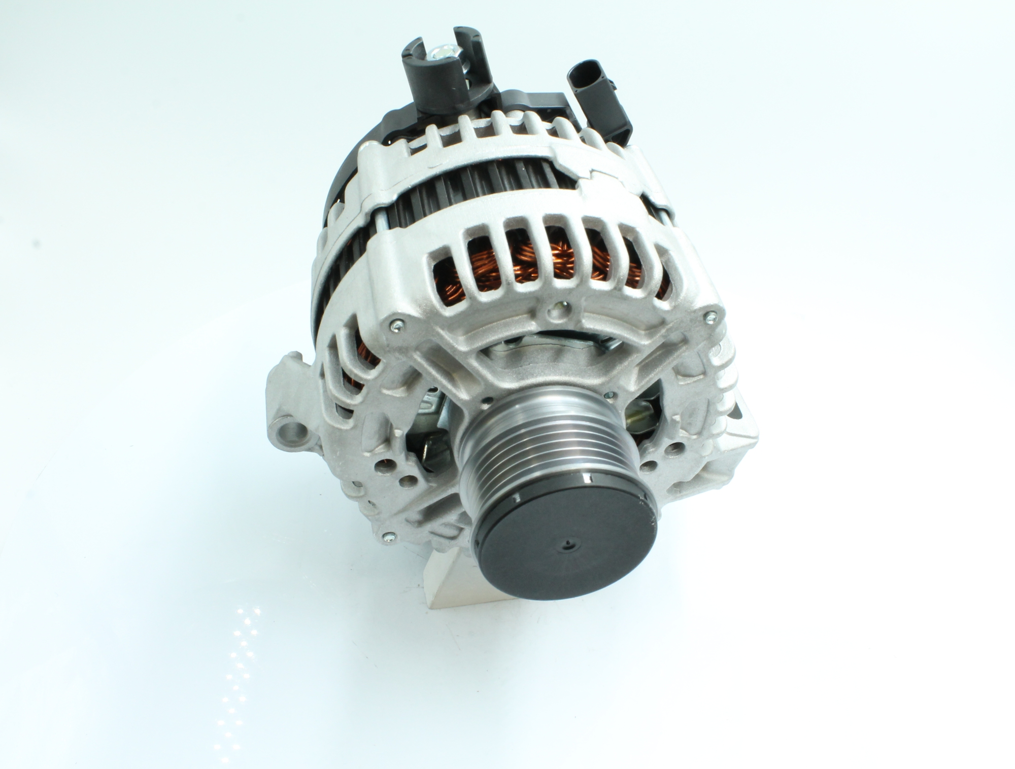OEM 6G9N10300HC PowerMax Laturi 89213211 varten VOLVO, FORD, FORD USA