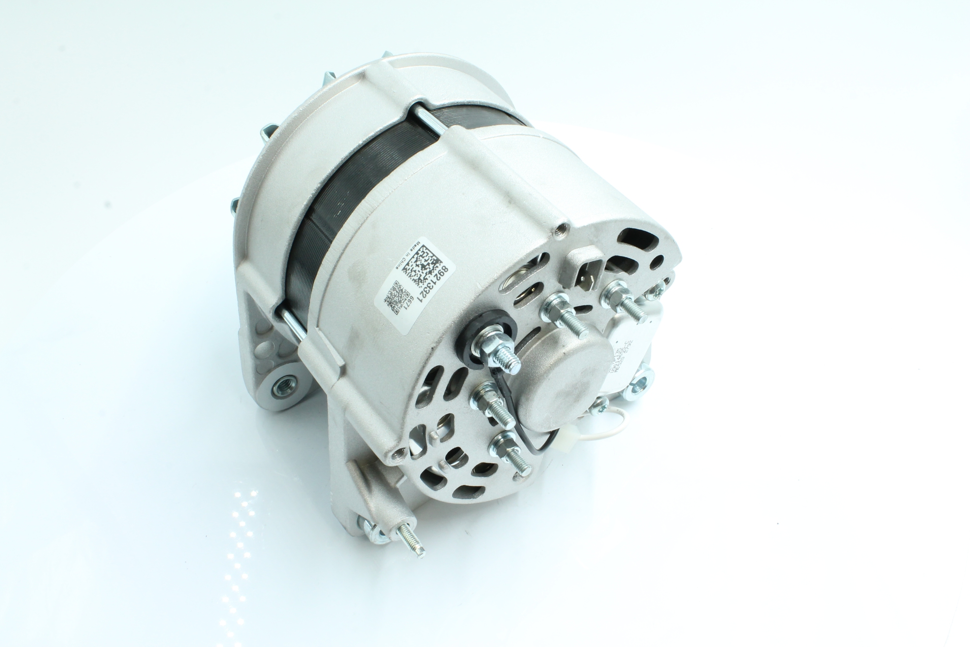 OEM 047903015M PowerMax Laturi 89213321 varten VW, AUDI, SKODA, SEAT, WARTBURG