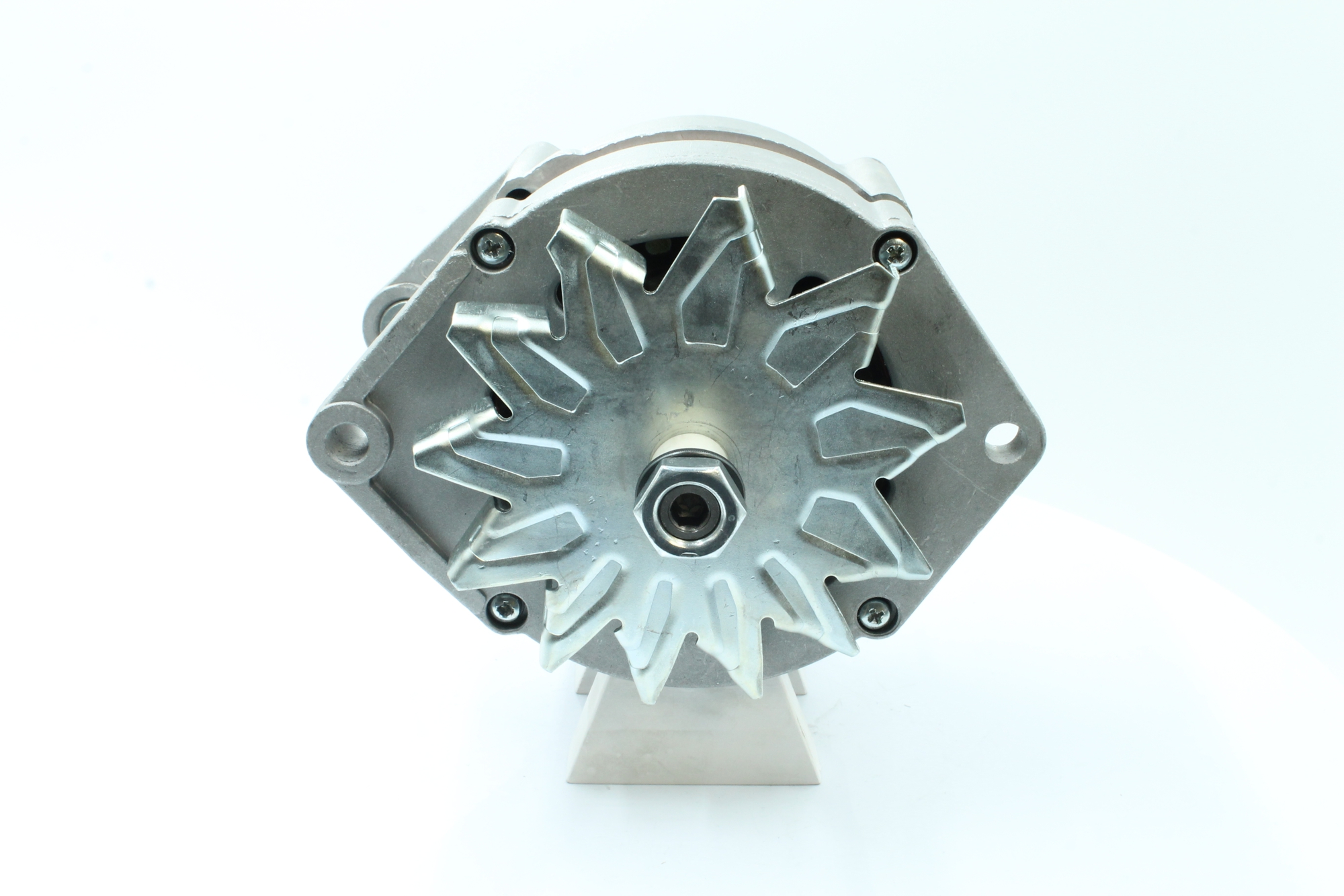 OEM 1105367 PowerMax Laturi 89213362 varten OPEL, CHEVROLET, CADILLAC, PONTIAC, BUICK