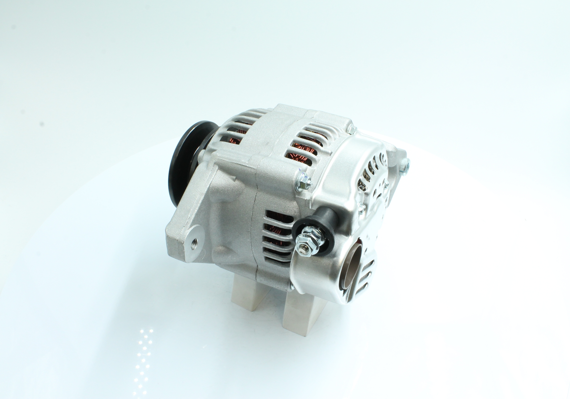 OEM 31400M80030 PowerMax Laturi 89213636 varten SUZUKI