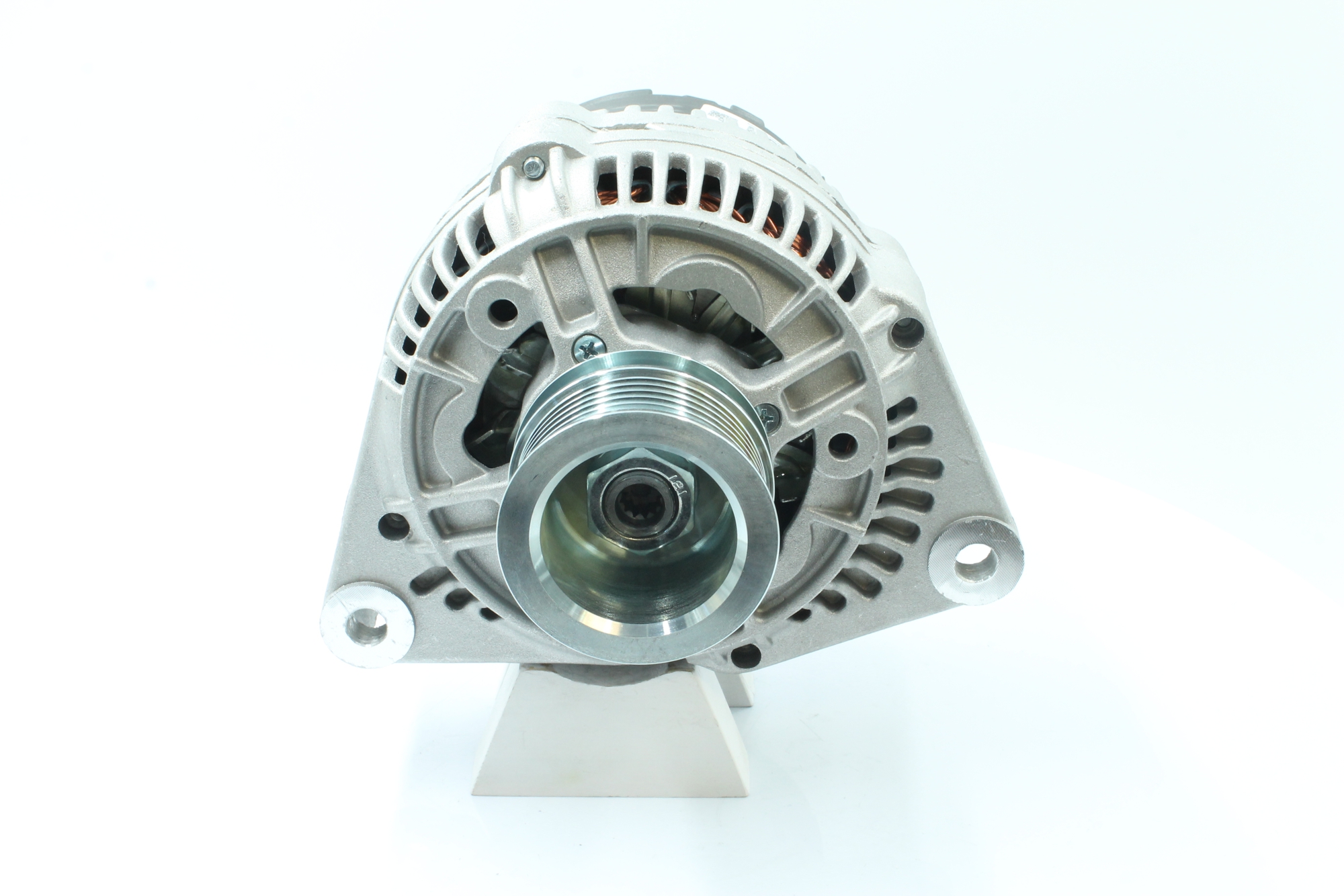 OEM RE204426 PowerMax Laturi 89213734 varten