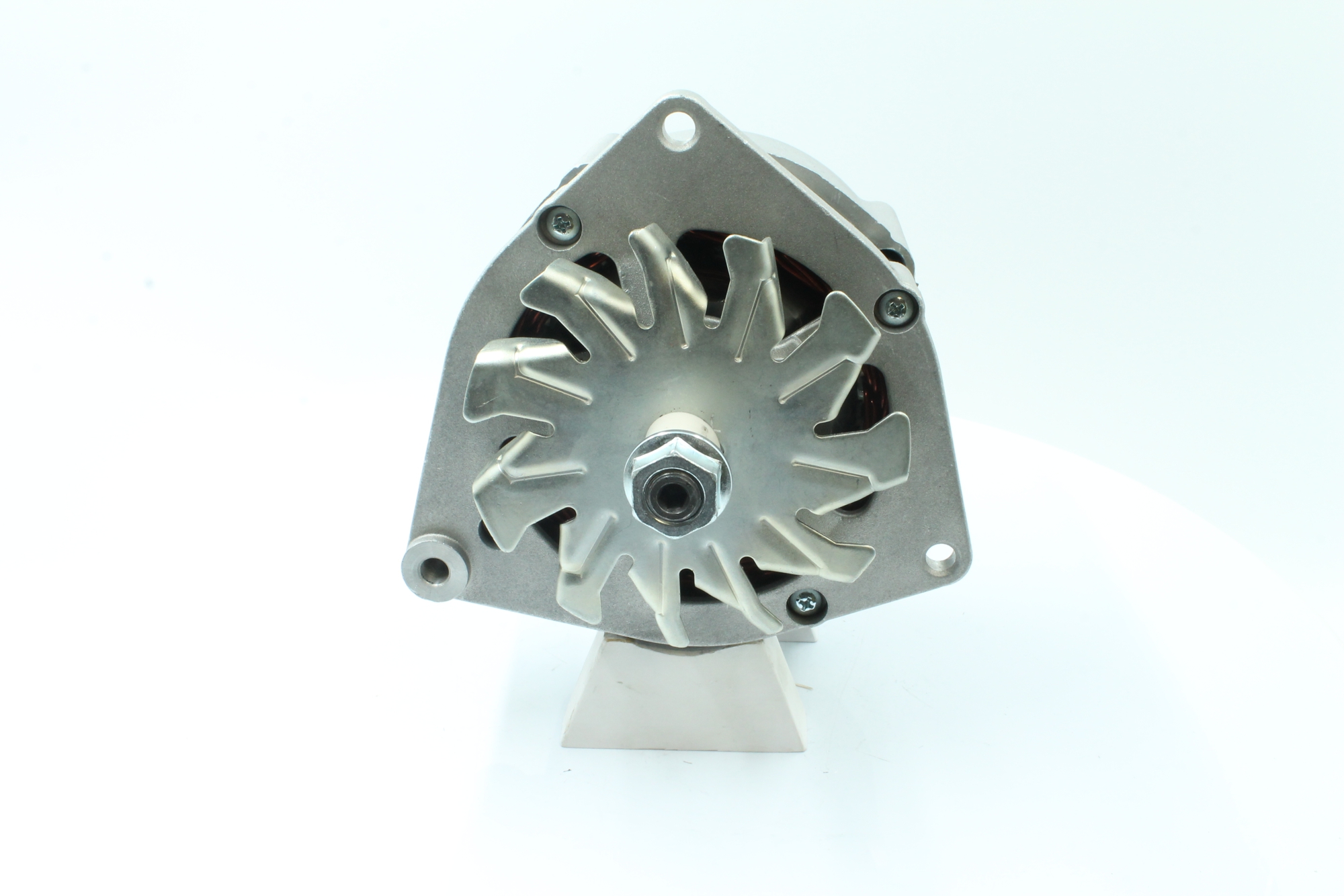 OEM A0061541602 PowerMax Laturi 89213749 varten MERCEDES-BENZ, VOLVO