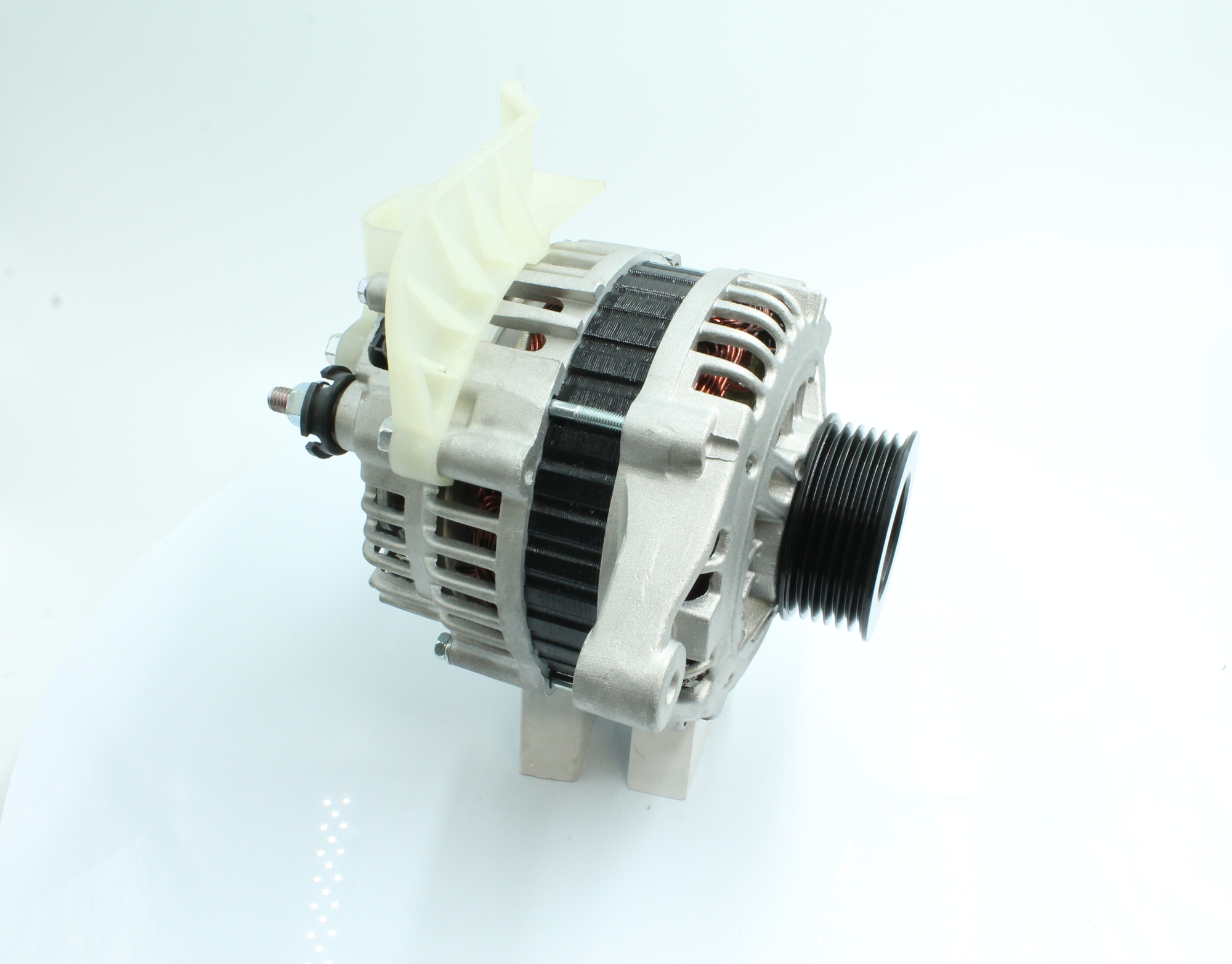 OEM 231003M200 PowerMax Laturi 89214078 varten NISSAN, LAND ROVER