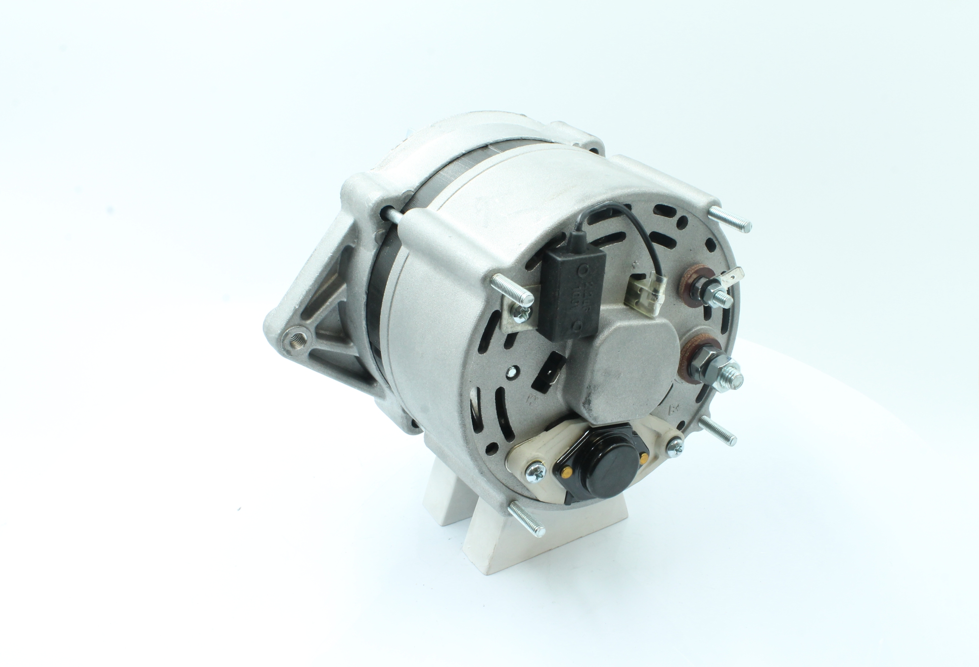OEM 3921010 PowerMax Laturi 89214224 varten