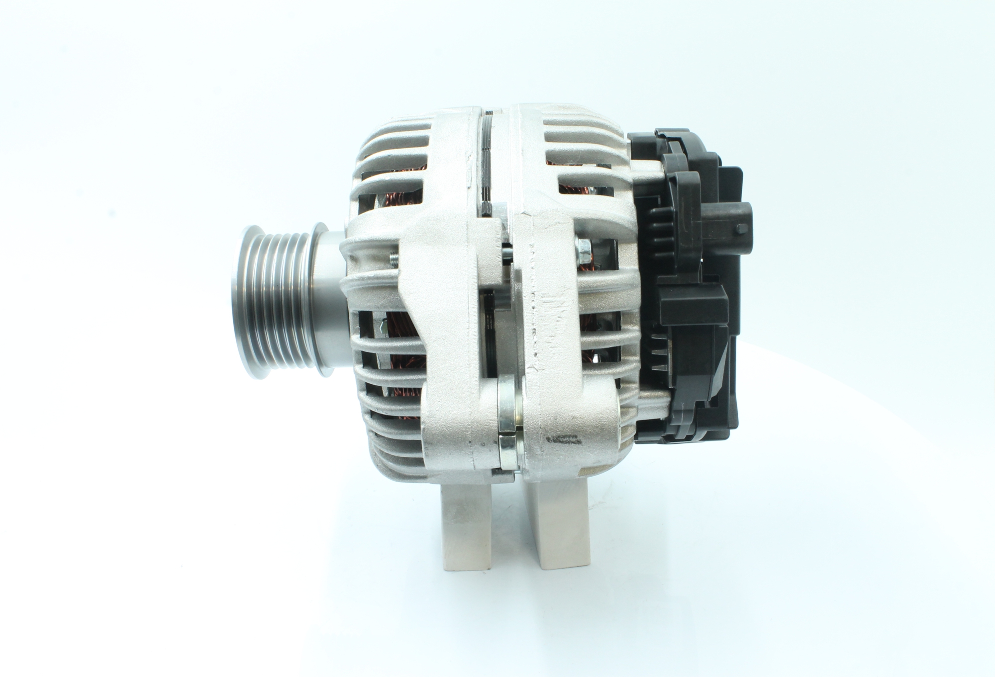 OEM 1204422 PowerMax Laturi 89214844 varten BMW, OPEL, VAUXHALL