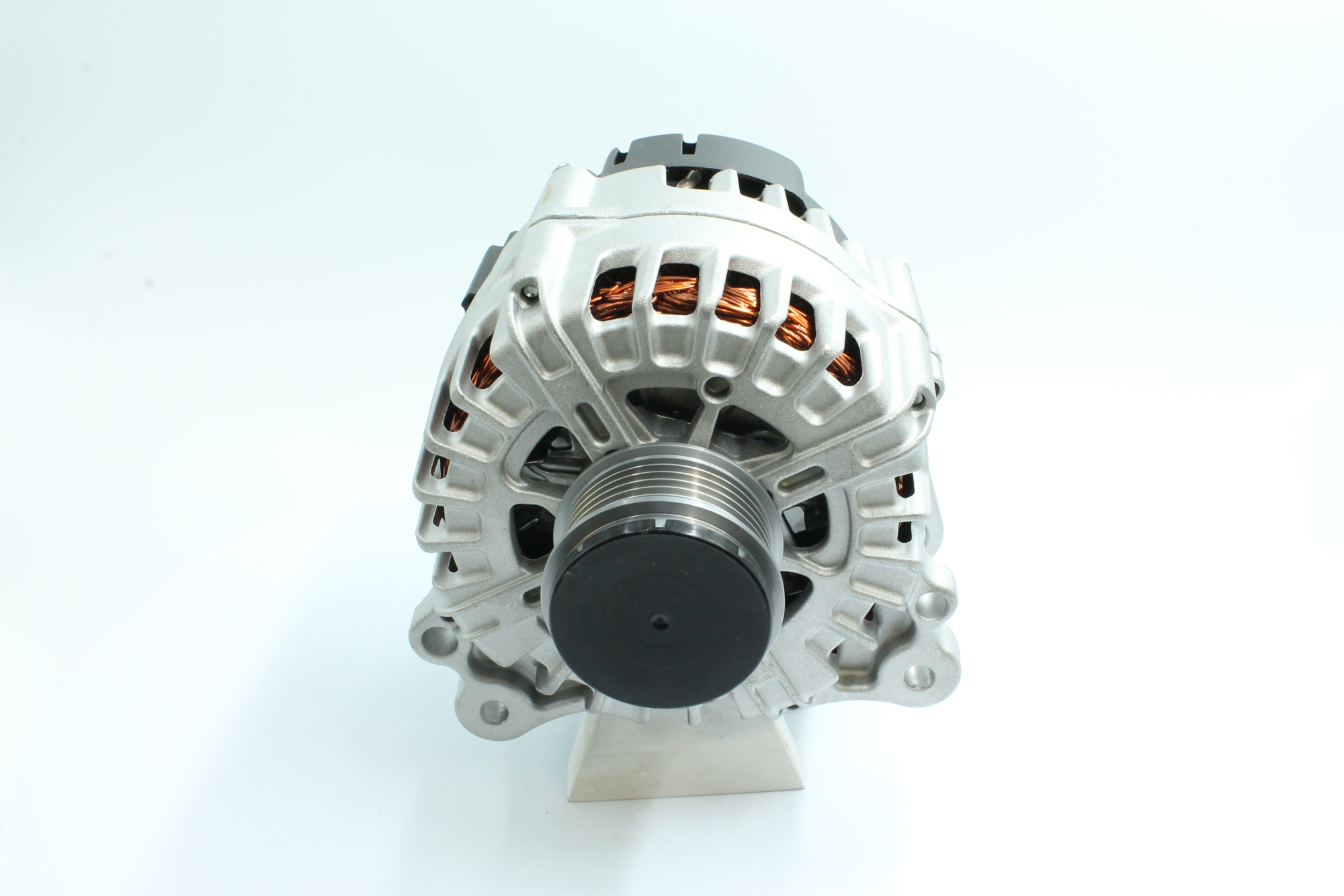 OEM 059903016Q PowerMax Laturi 89215386 varten VW, AUDI, SKODA, SEAT