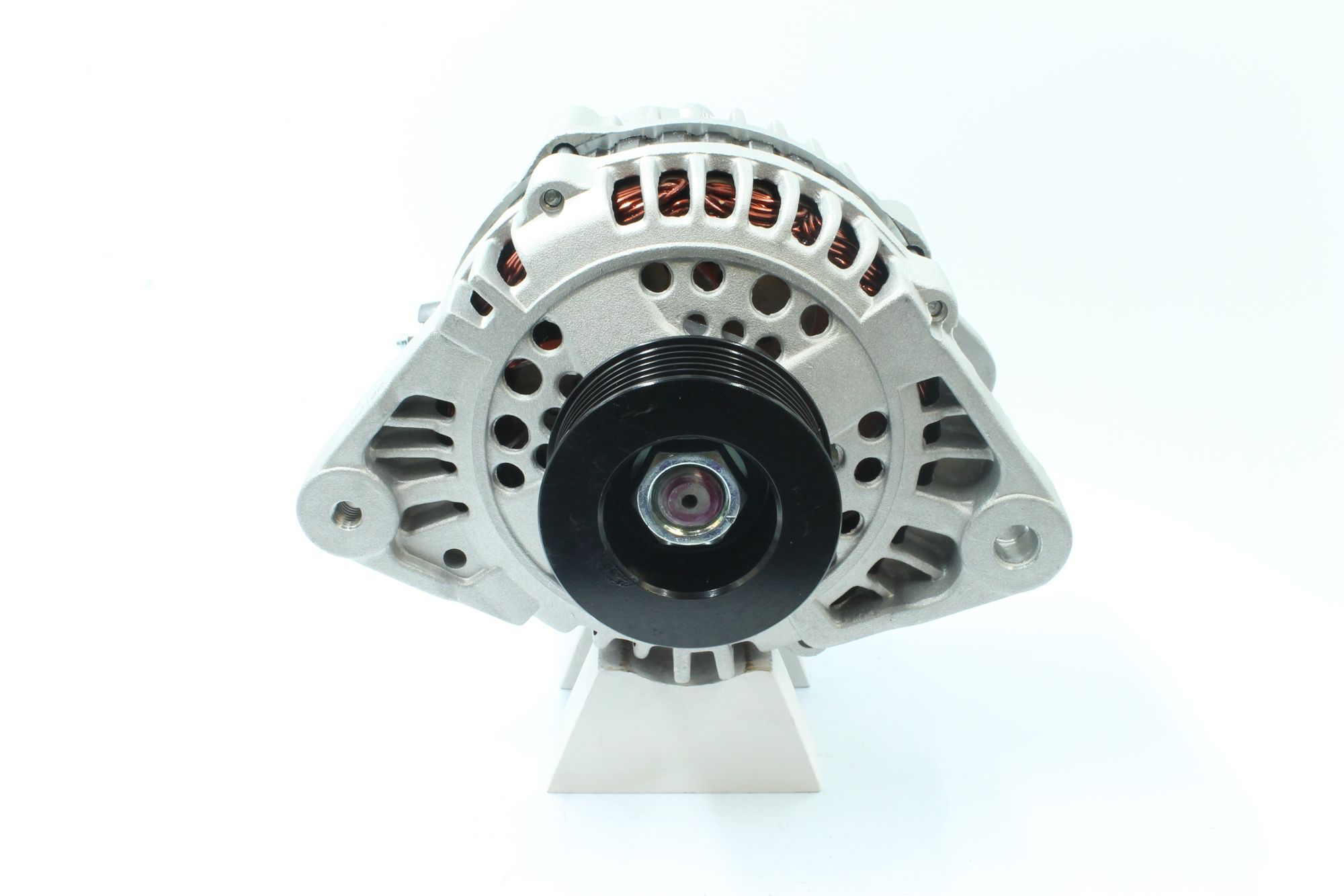 OEM 2310064J00 PowerMax Laturi 9213481 varten NISSAN, INFINITI