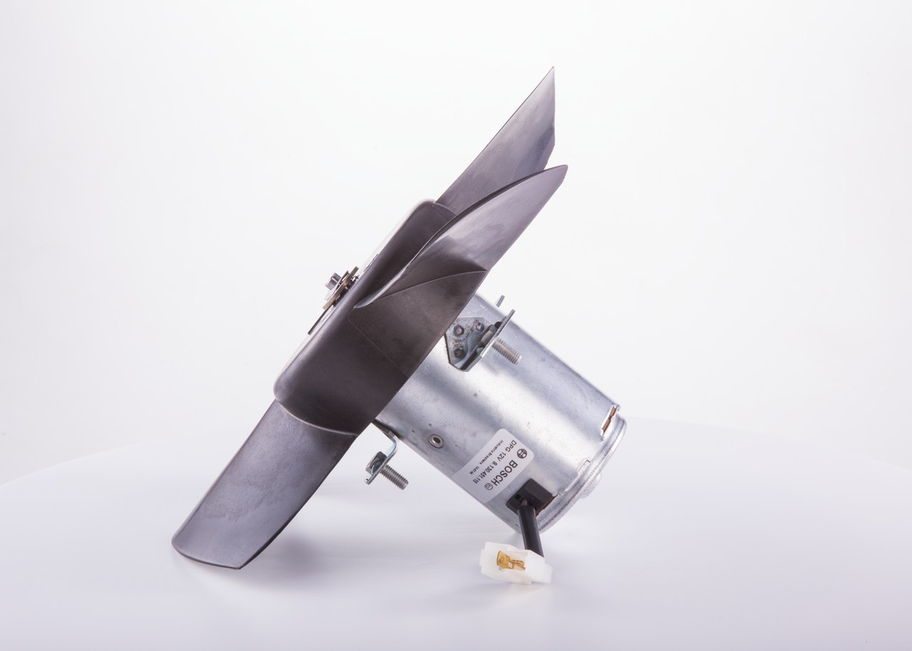 BOSCH El-motor, rudehejs (F 006 B49 680) til VW Fox Hatchback (5Z1, 5Z3, 5Z4) 1.0 Total Flex (53 KW / 72 HK / fra 2003)