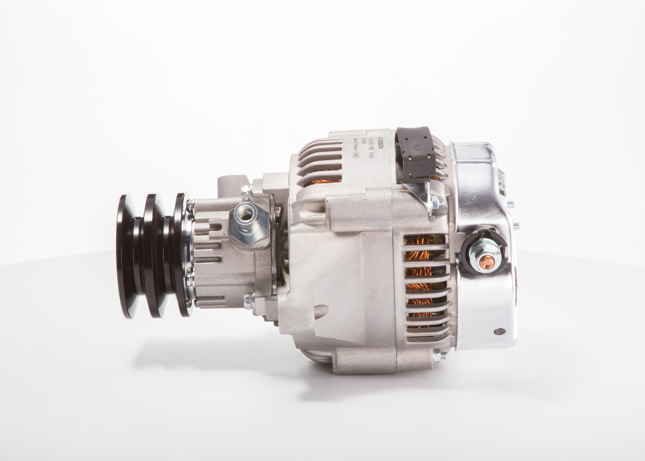Dynamo / Alternator (F 042 302 156) van BOSCH Voor TOYOTA HILUX VI Pick-up (_N1_) 3.0 D (LN147, LN152) (67 KW / 91 PK / Van 2002)