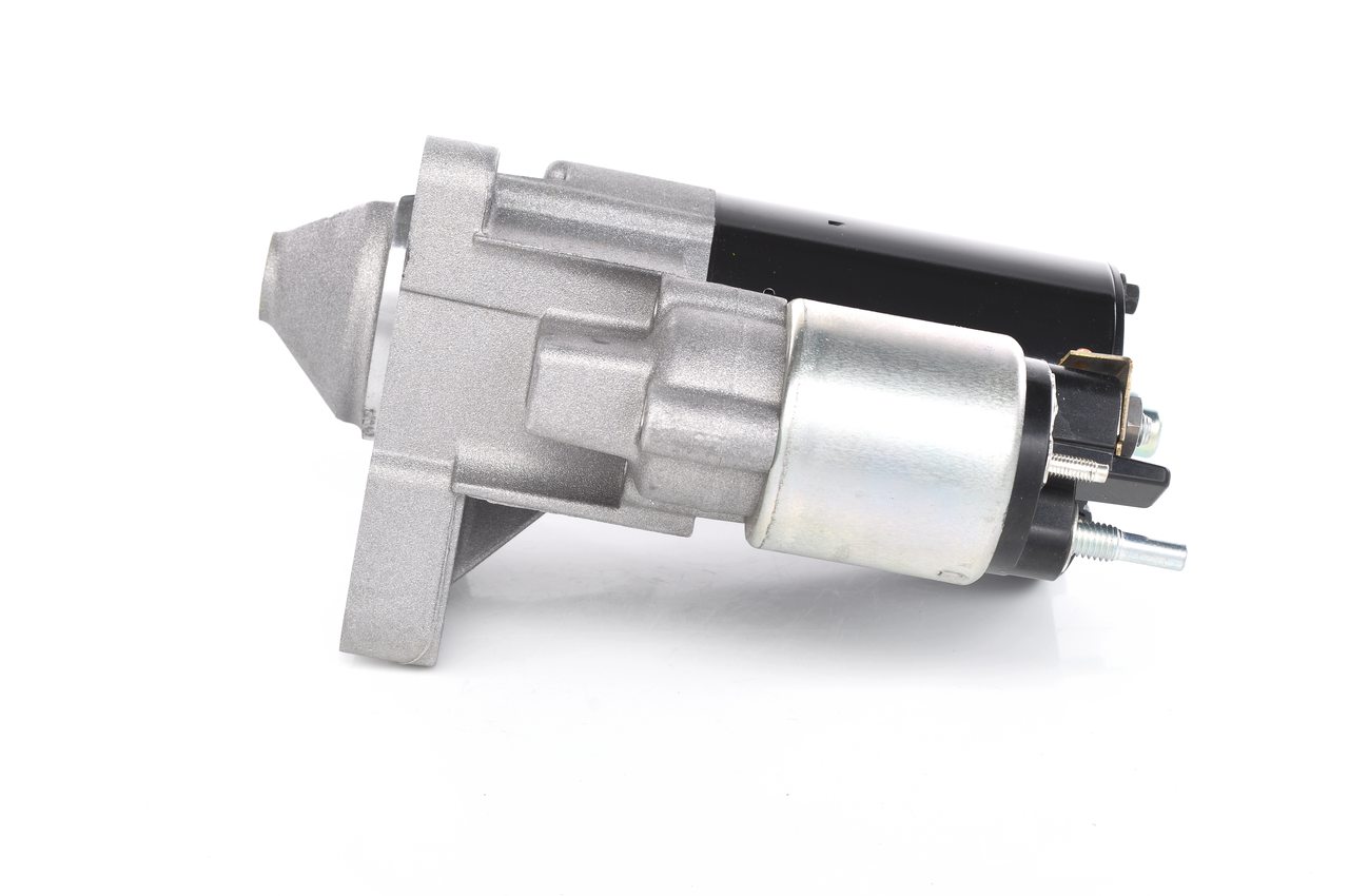 OEM 8200724817 BOSCH Starter motor 0 001 106 022 for RENAULT, NISSAN, RENAULT TRUCKS