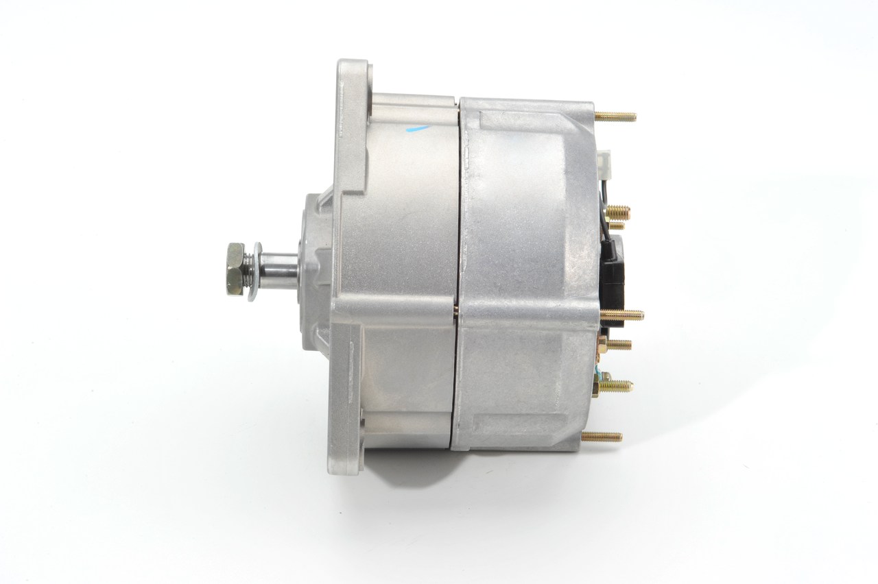 OEM 5010217961 BOSCH Laturi 0 120 468 107 varten MERCEDES-BENZ, RENAULT, MAN, RENAULT TRUCKS
