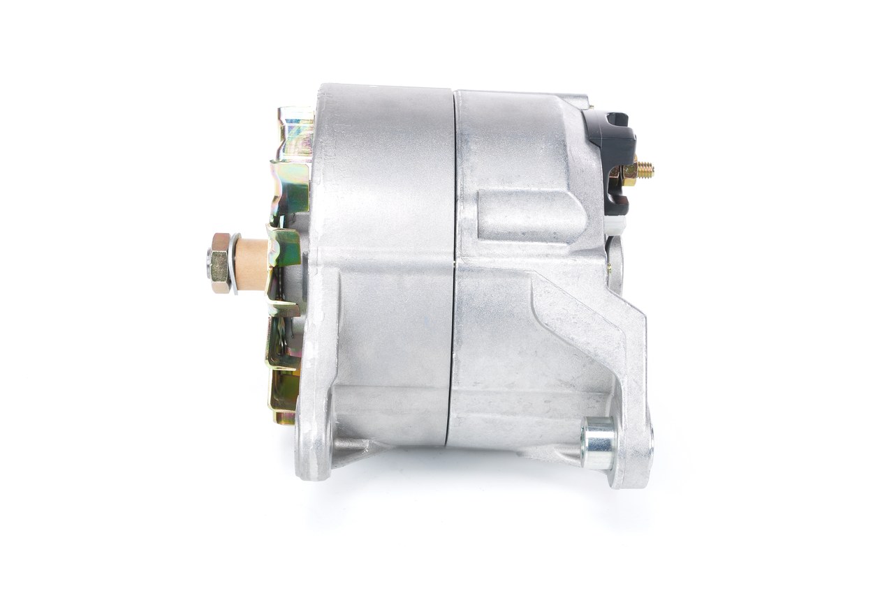 OEM 8156817 BOSCH Laturi 0 120 468 135 varten VOLVO