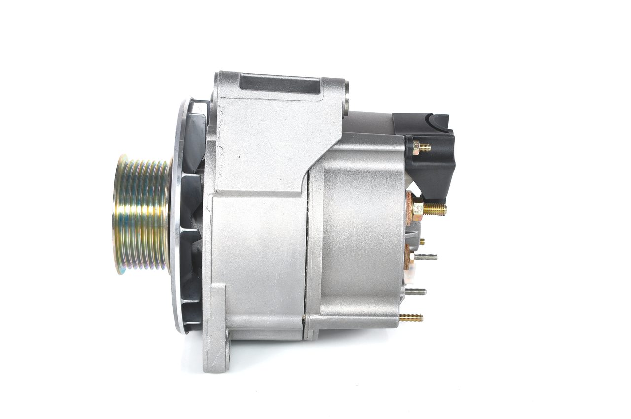OEM 1516480R BOSCH Laturi 0 120 468 145 varten DAF