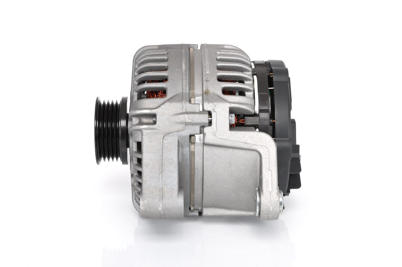OEM 93175808 BOSCH Laturi 0 124 425 009 varten OPEL, VAUXHALL