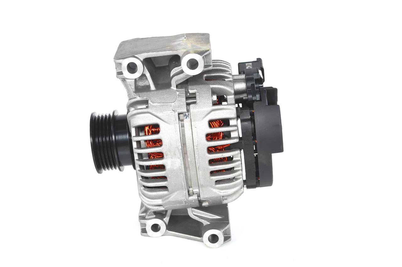 koop Dynamo / Alternator - BOSCH (0 124 425 026)