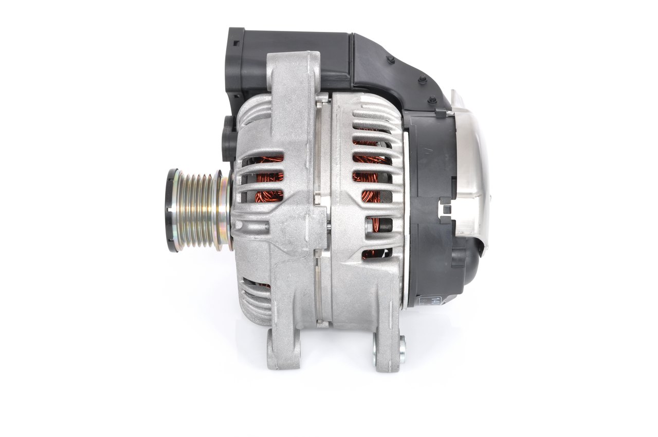 BOSCH Alternator (0 124 525 046) for VAUXHALL Vectra Mk II (C) Saloon (Z02) 3.0 CDTi (135 KW / 184 HP / from 2005)