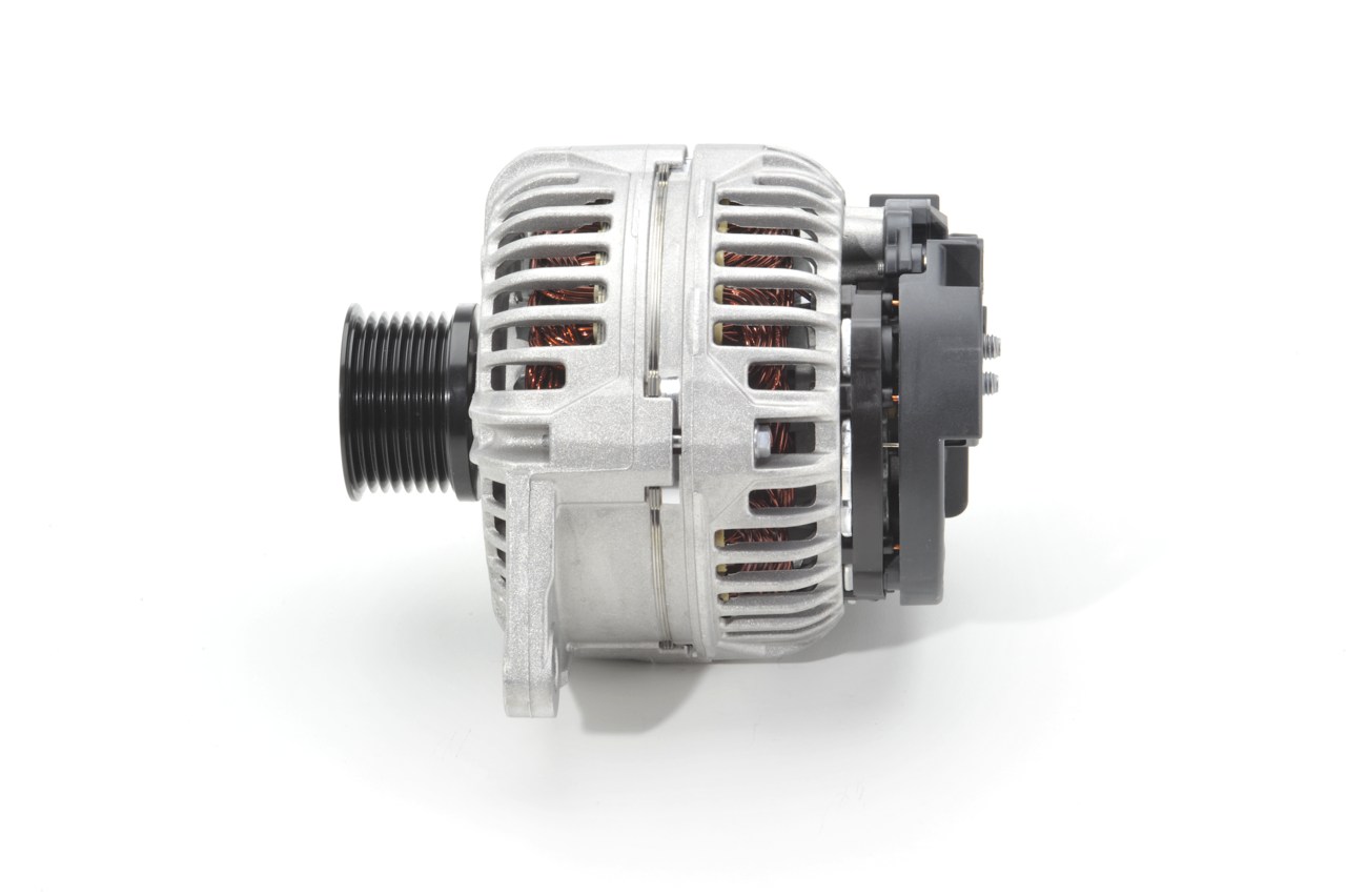 koop Dynamo / Alternator - BOSCH (0 124 555 005)