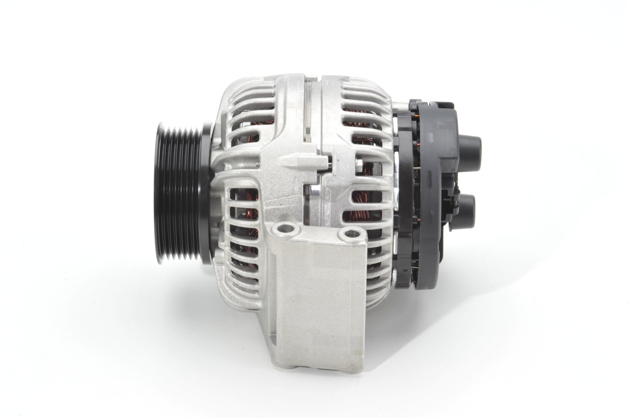 OEM 1626130 BOSCH Laturi 0 124 555 018 varten DAF