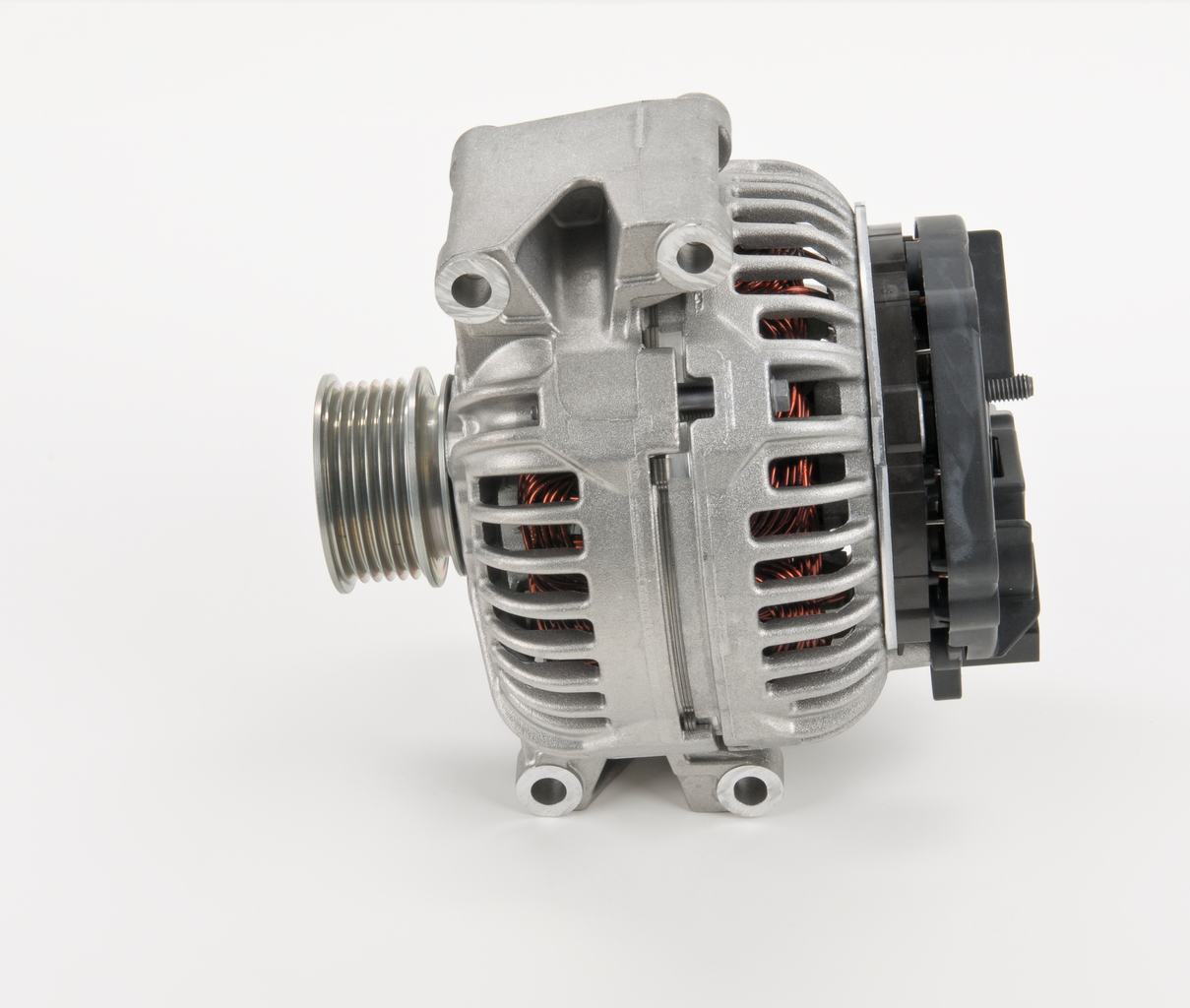OEM 06B903016QX BOSCH Laturi 0 124 615 009 varten VW, AUDI, SKODA, SEAT, LAND ROVER