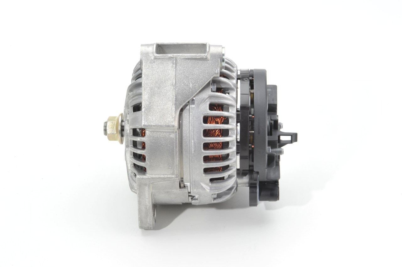 OEM 51261017246 BOSCH Laturi 0 124 655 009 varten MAN