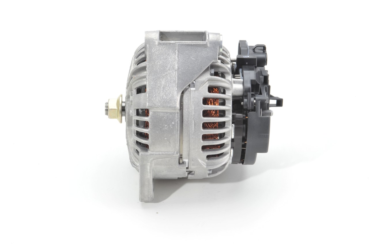 koop Dynamo / Alternator - BOSCH (0 124 655 011)