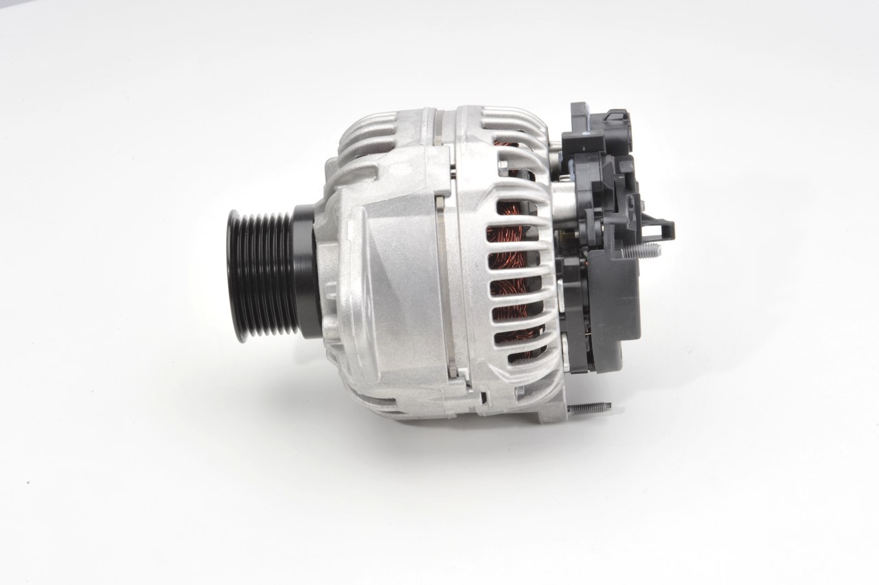 OEM 20770016 BOSCH Laturi 0 124 655 024 varten VOLVO