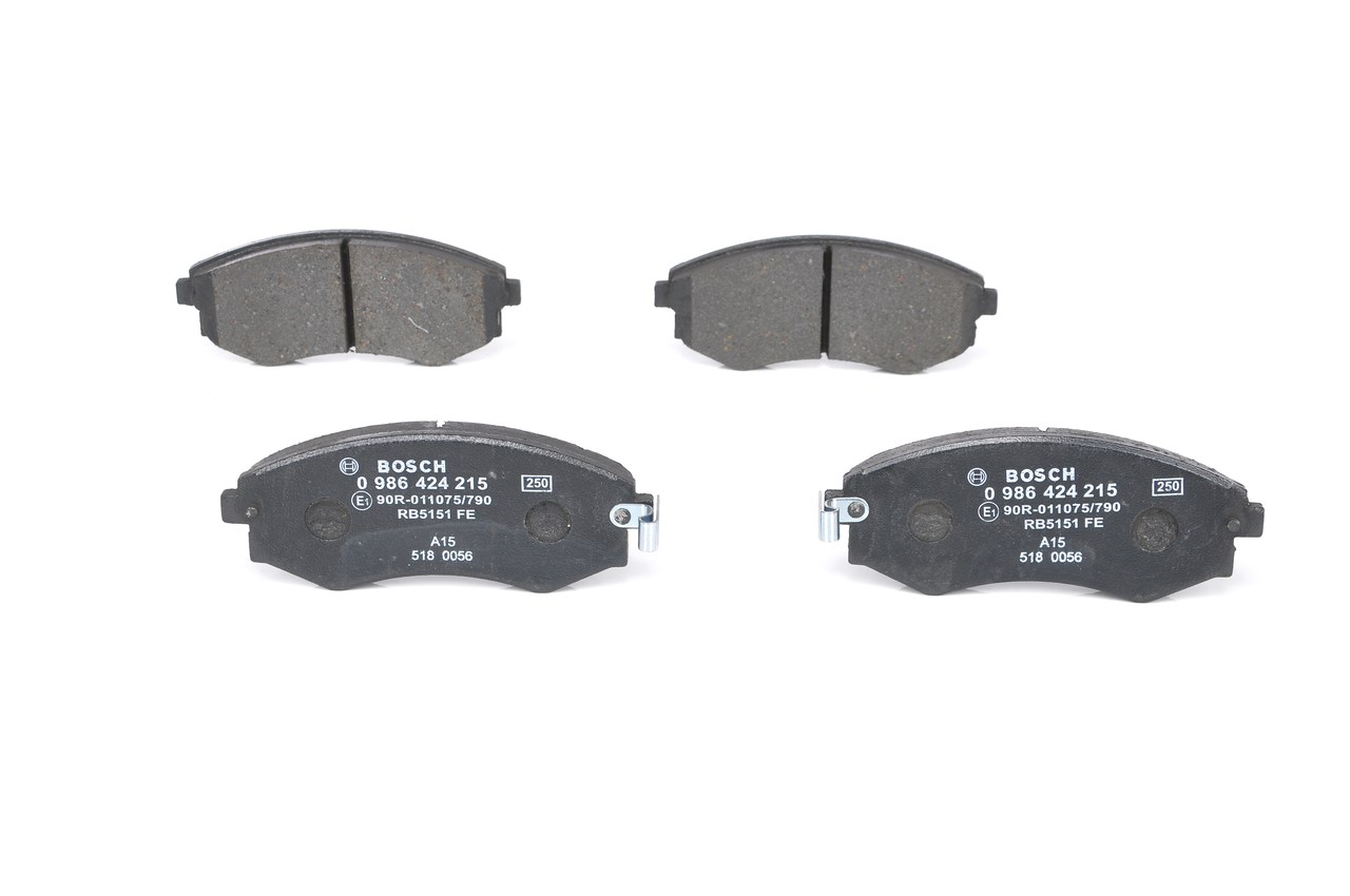 OEM 5810129A10 BOSCH Remblokken 0 986 424 215 voor CITROЁN, KIA, NISSAN, SUZUKI, HYUNDAI