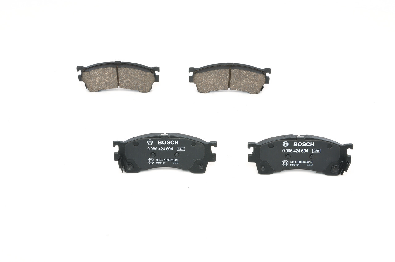 OEM CBY03323Z BOSCH Bremseklosser 0 986 424 694 for FORD, MITSUBISHI, MAZDA, ISUZU, MERCURY