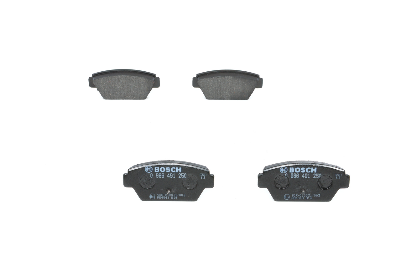 OEM MR389562 BOSCH Kit pastiglie freni 0 986 491 250 per MITSUBISHI, CHRYSLER, PLYMOUTH