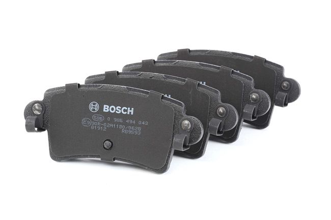OEM 4403467 BOSCH Kit pastiglie freni 0 986 494 043 per OPEL, RENAULT, NISSAN, CHEVROLET, SAAB