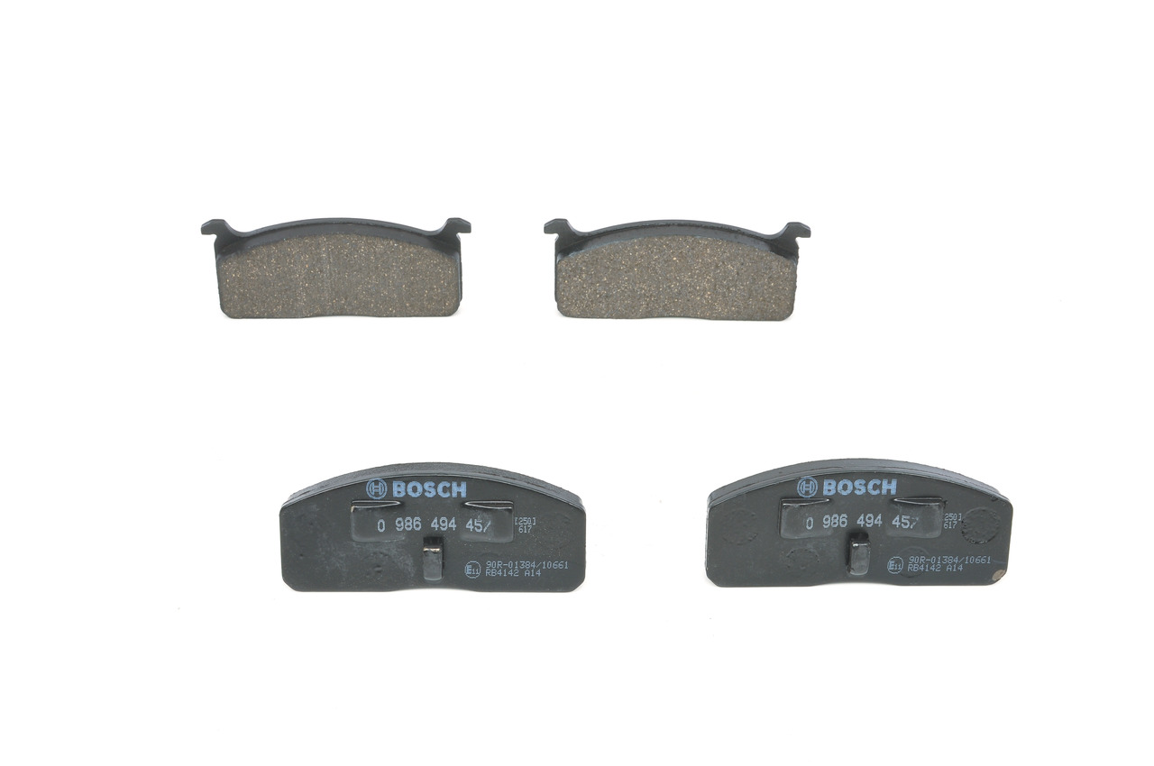 Remblokken (0 986 494 457) van BOSCH Voor TOYOTA Hilux III Pick-up (_N3_, _N4_) 2.2 D (LN40, LN30) (49 KW / 67 PK / Van 1979)