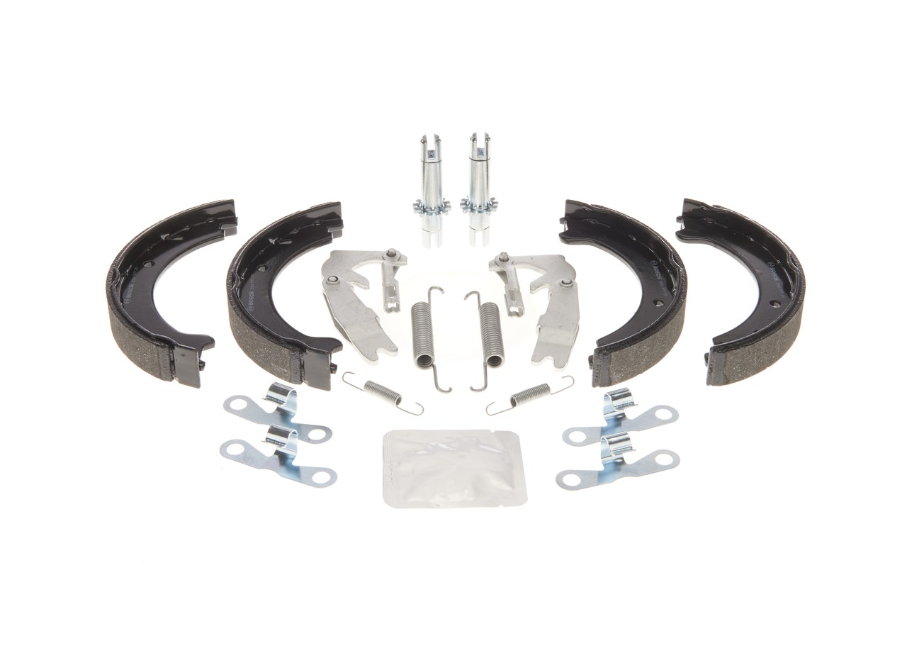 BOSCH Bremsensatz, Trommelbremse (0 204 113 826) von Ihrem VOLVO C70 I Cabrio (873) T5 (180 KW / 245 PS / ab 2002)