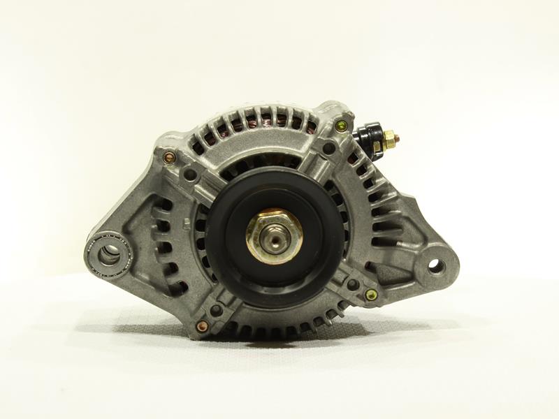 OEM CHA18 ALANKO Laturi 10441621 varten HONDA