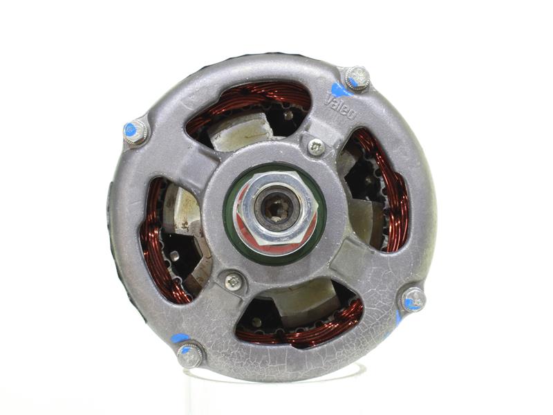 OEM 01182037 ALANKO Laturi 10443785 varten