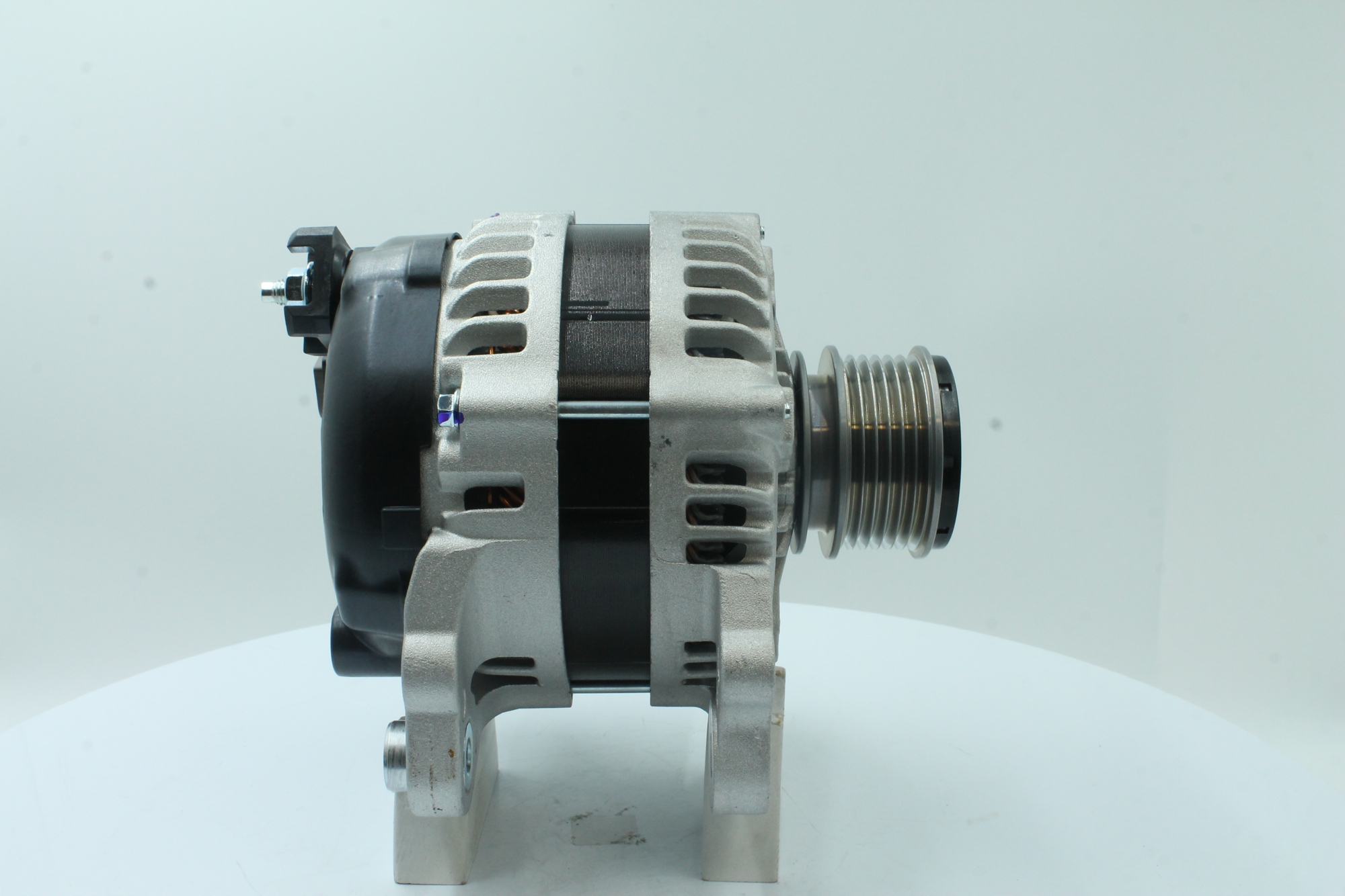 OEM 03L903024X PowerMax Laturi 89216003 varten VW, AUDI, SKODA, SEAT
