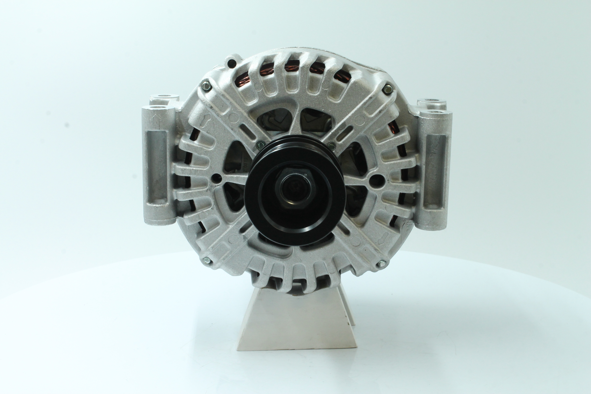 OEM A0009060822 PowerMax Laturi 89216273 varten MERCEDES-BENZ, SMART