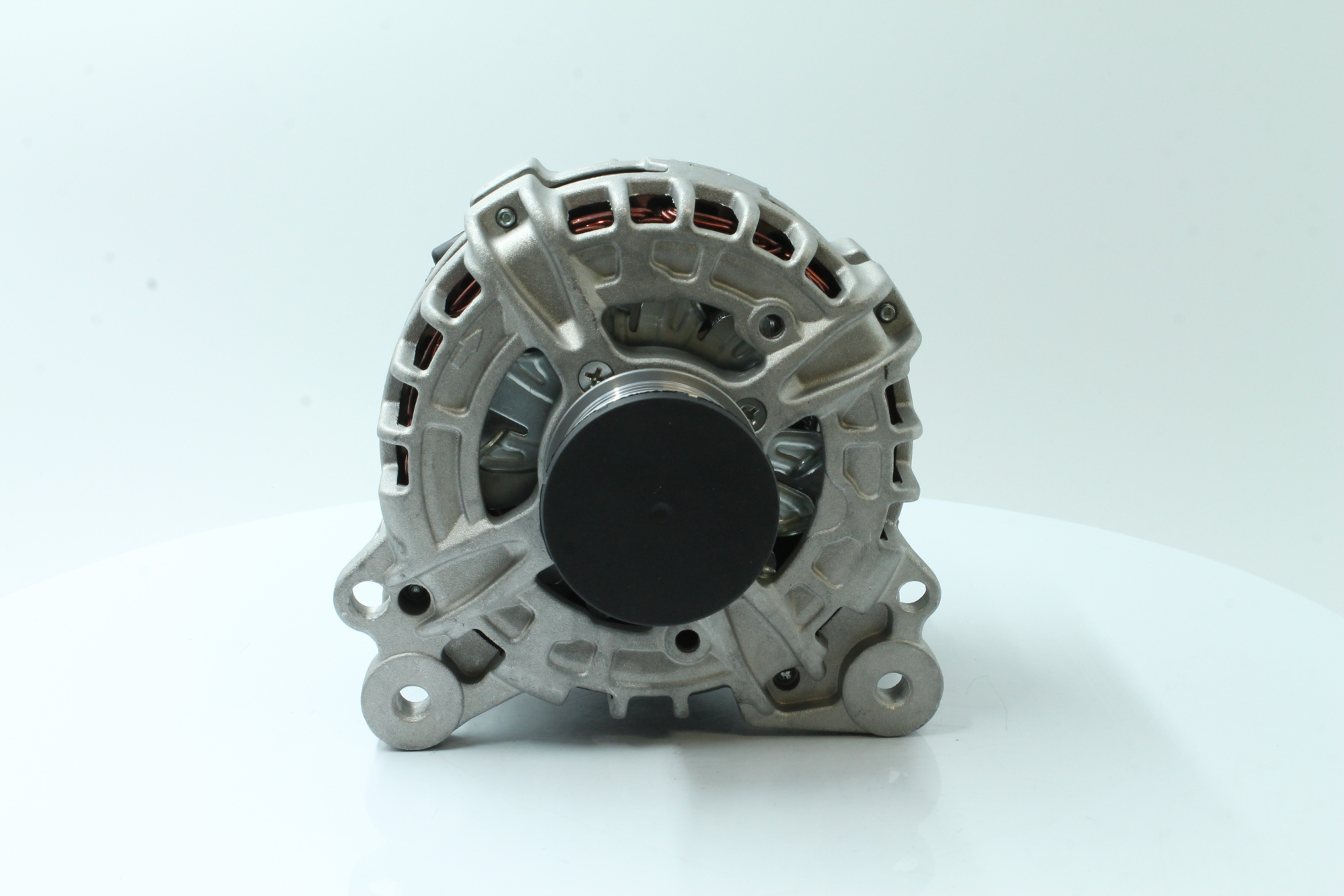 OEM 04C903023C PowerMax Laturi 89216327 varten VW, AUDI, SKODA, SEAT, LAND ROVER